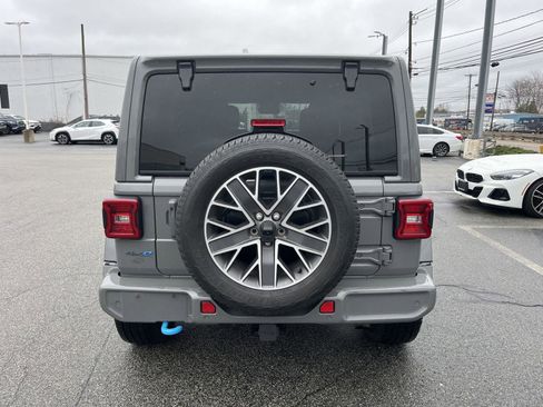 Used 2023 Jeep Wrangler Unlimited Sahara image 5