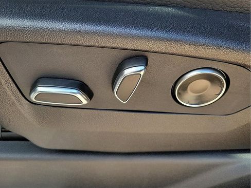 New 2026 GMC Sierra 1500 Denali w/ Denali Reserve Package image 15