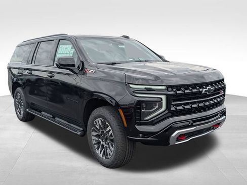 New 2026 Chevrolet Suburban Z71 w/ Z71 Off-Road Package AWD/4WD image 1