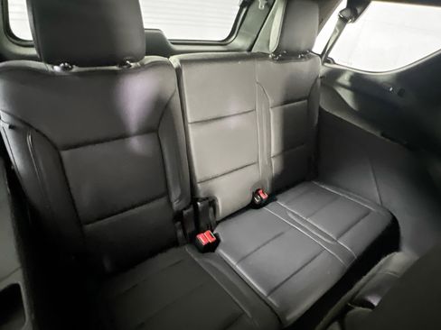 Used 2022 Chevrolet Tahoe LT w/ Luxury Package image 25