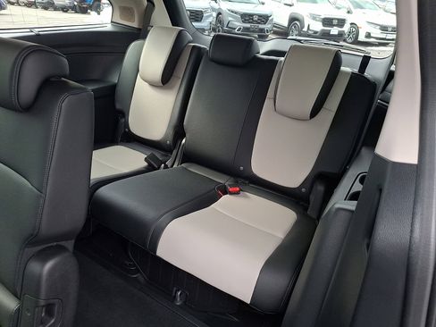 Used 2025 Honda Odyssey Elite image 11