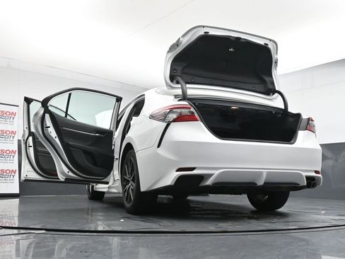 Used 2024 Toyota Camry SE image 42