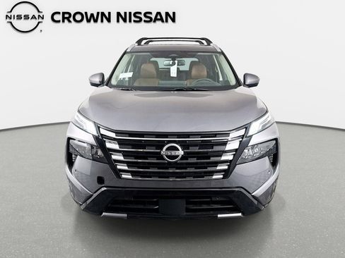 New 2026 Nissan Rogue Platinum image 2