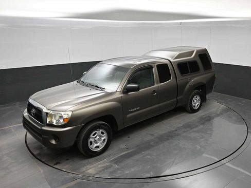 Used 2011 Toyota Tacoma 2WD Access Cab w/ SR5 Pkg #2 image 28