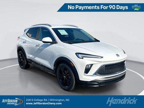 Used 2024 Buick Encore GX Sport Touring w/ Comfort Package image 1