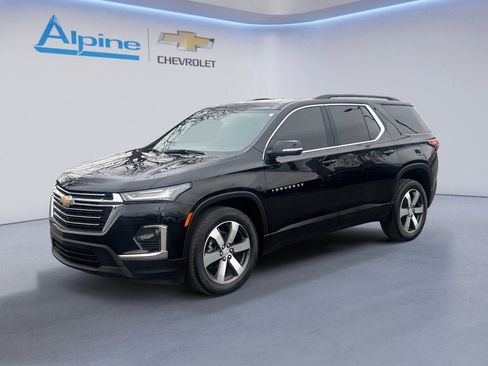 Used 2023 Chevrolet Traverse LT w/ LT Premium Package FWD image 1