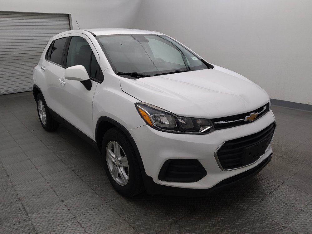 Used 2020 Chevrolet Trax LS w/ Tint and Cruise Package FWD image 13