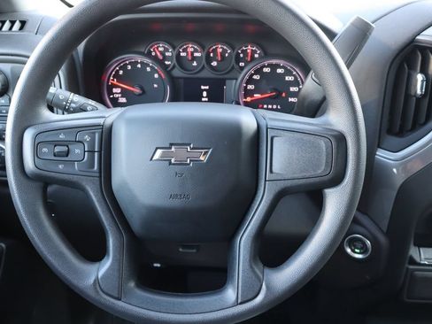 Used 2023 Chevrolet Silverado 1500 Custom Trail Boss AWD/4WD image 5