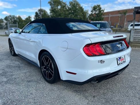 Used 2020 Ford Mustang Premium image 2