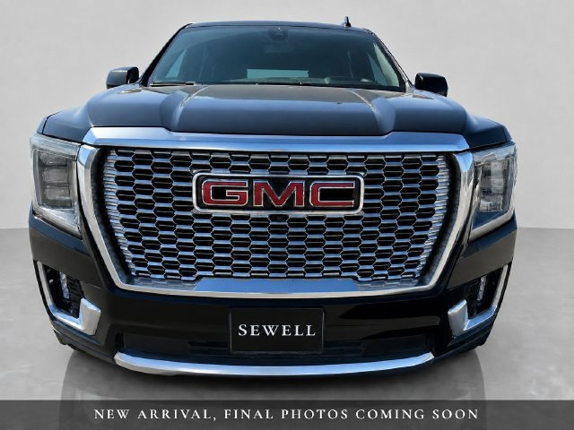 Used 2021 GMC Yukon Denali w/ Denali Premium Package AWD/4WD image 2