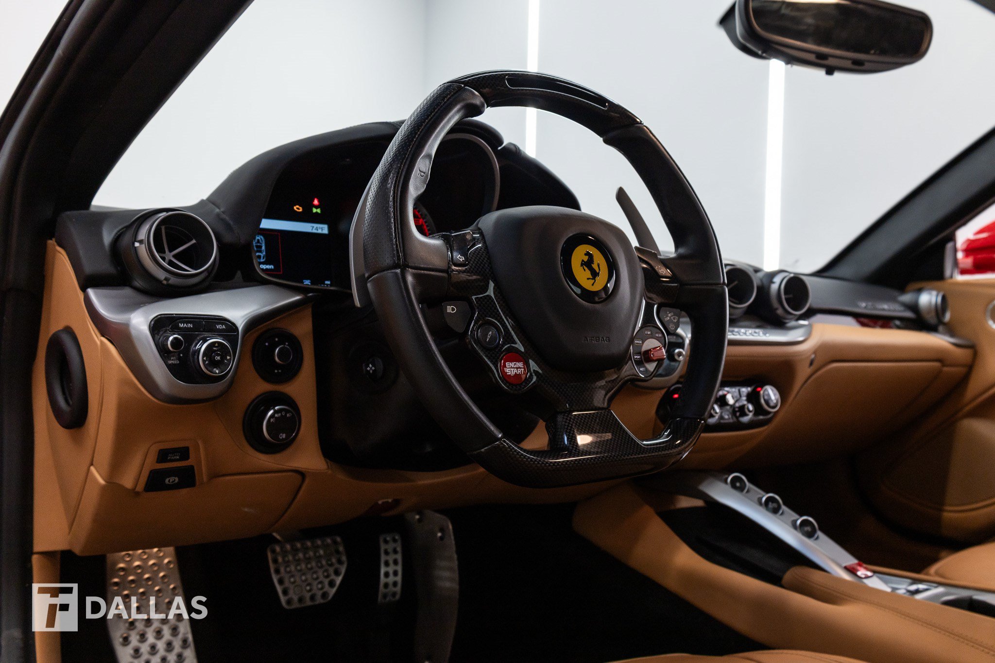 Used 2015 Ferrari F12 Berlinetta RWD image 4