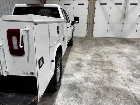 Used 2021 Chevrolet Silverado 2500 W/T w/ WT Convenience Package AWD/4WD image 10