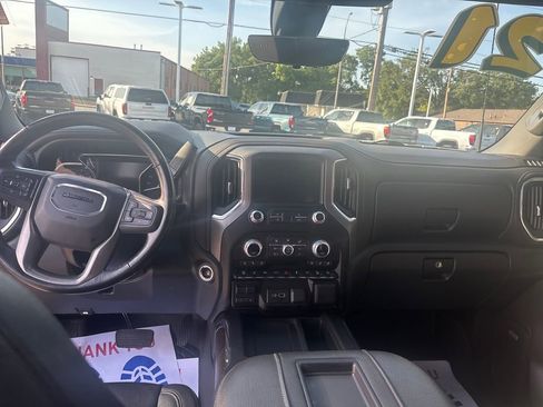 Used 2021 GMC Sierra 2500 Denali w/ Denali Ultimate Package AWD/4WD image 17