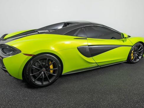 Used 2018 McLaren 570S Spider RWD image 61