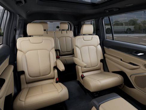 New 2026 Jeep Grand Cherokee L Limited AWD/4WD image 15