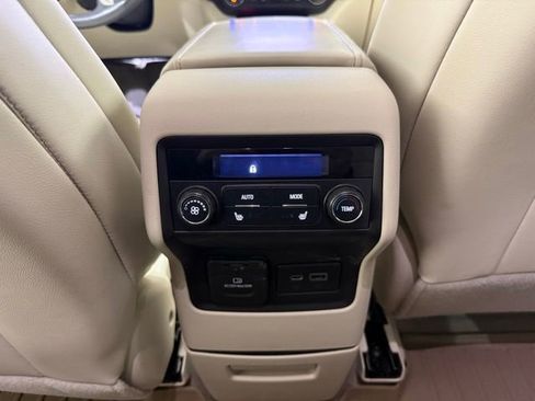 Certified 2021 GMC Acadia Denali w/ Denali Technology Package AWD/4WD image 28