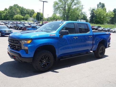 Used 2022 Chevrolet Silverado 1500 Custom Trail Boss AWD/4WD image 7
