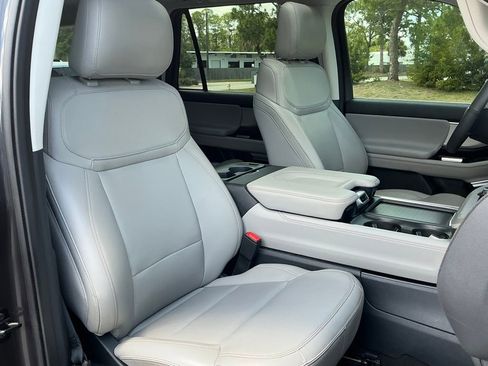 Certified 2025 Ford Expedition Max Active AWD/4WD image 14