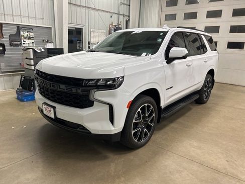 Used 2023 Chevrolet Tahoe RST image 2