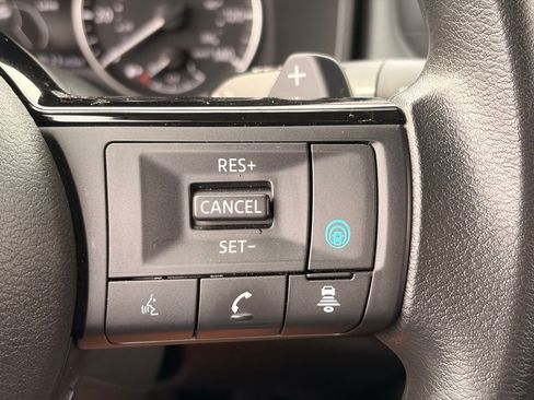 Certified 2023 Nissan Rogue SV FWD image 27