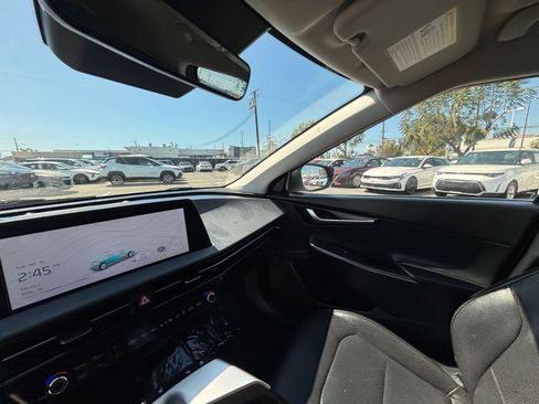 Used 2023 Kia EV6 Wind image 42