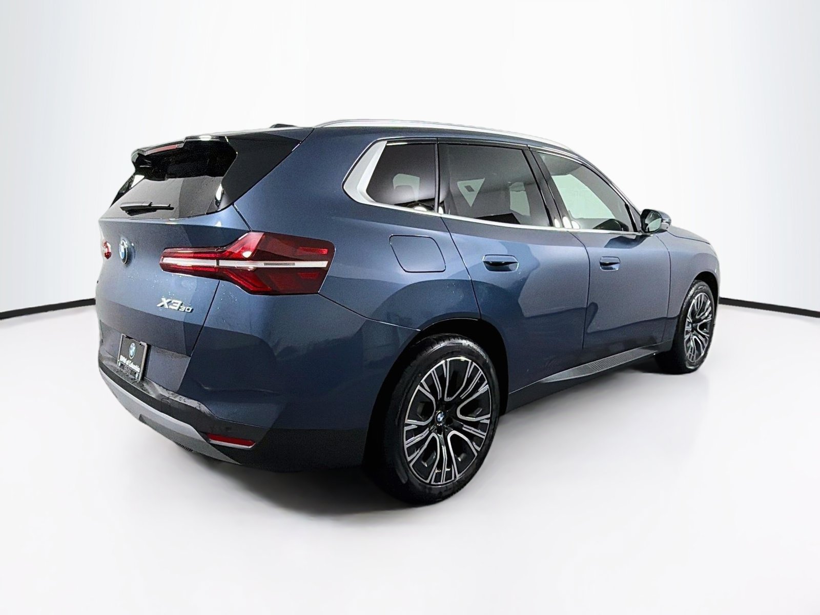 Used 2026 BMW X3 xDrive30i w/ Premium Package AWD/4WD image 7