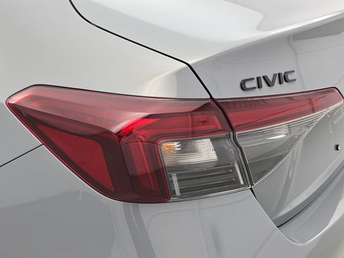 Used 2026 Honda Civic Sport image 33