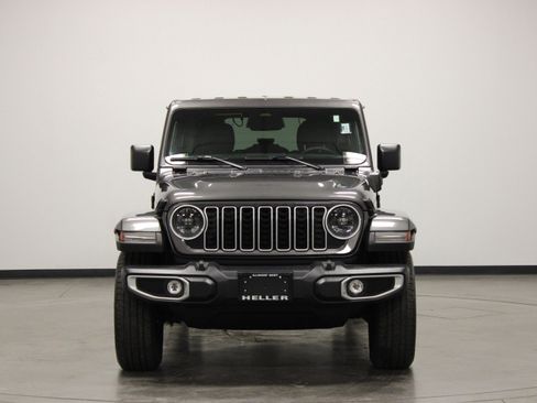 Used 2025 Jeep Wrangler Unlimited Sahara w/ Safety Group AWD/4WD image 3