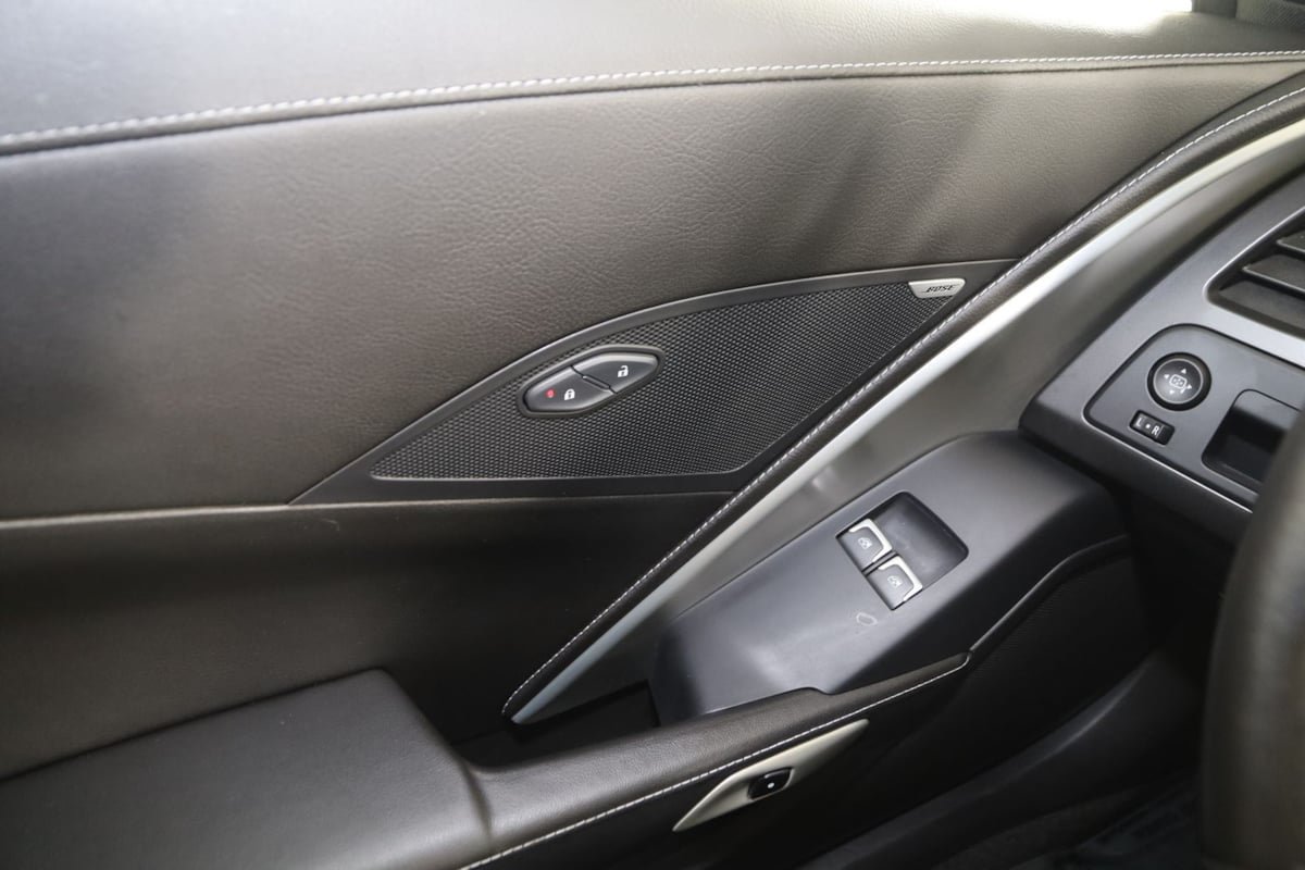 Used 2016 Chevrolet Corvette Stingray Coupe RWD image 41