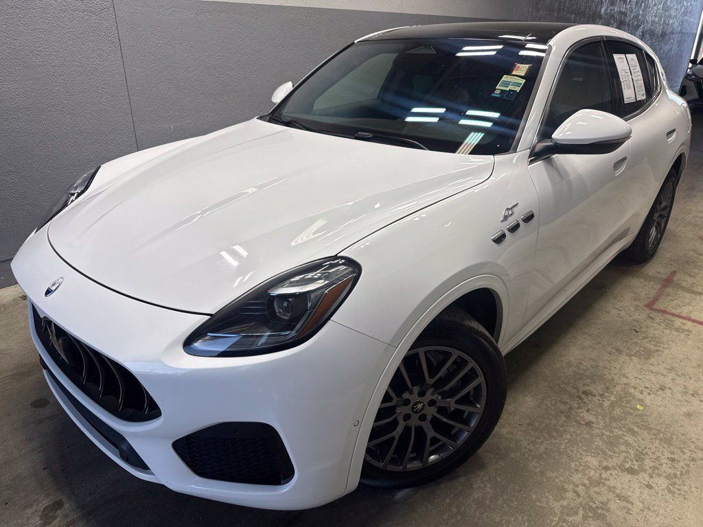 Used 2023 Maserati Grecale GT AWD/4WD image 2