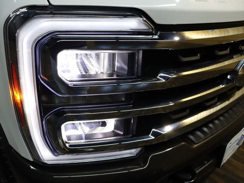 Used 2025 Ford F250 King Ranch image 12