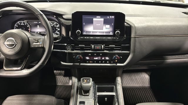 Used 2024 Nissan Pathfinder Rock Creek AWD/4WD image 12