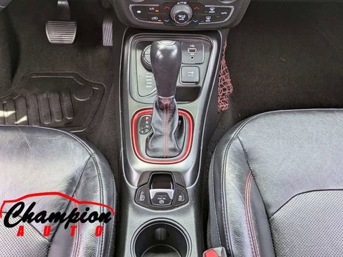 Used 2017 Jeep Compass Trailhawk w/ Leather Interior Group AWD/4WD image 23