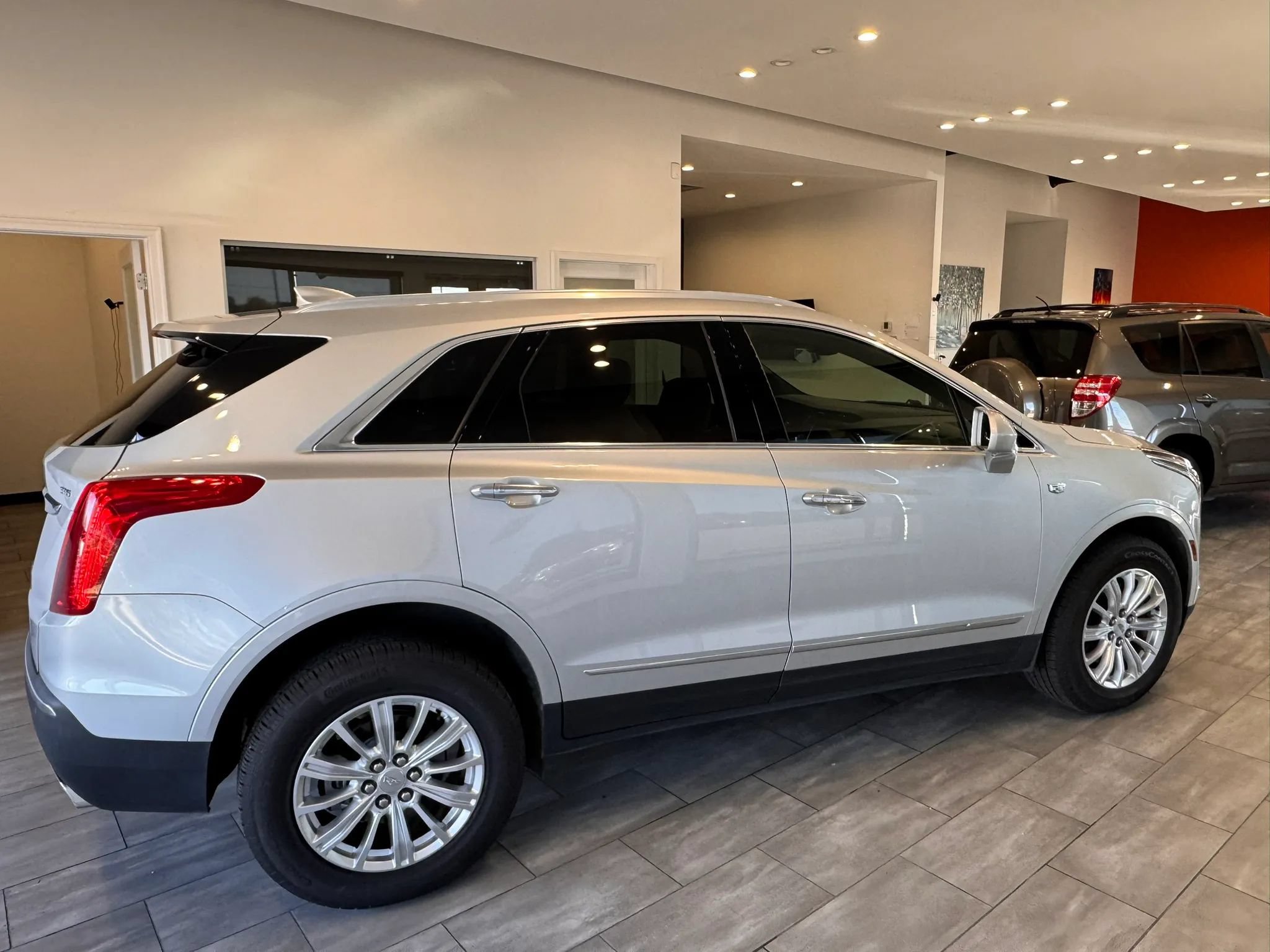 Used 2019 Cadillac XT5 FWD image 18