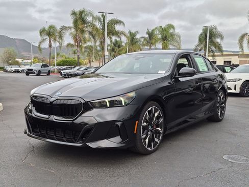 New 2027 BMW 550e xDrive w/ M Sport Professional Package AWD/4WD image 5