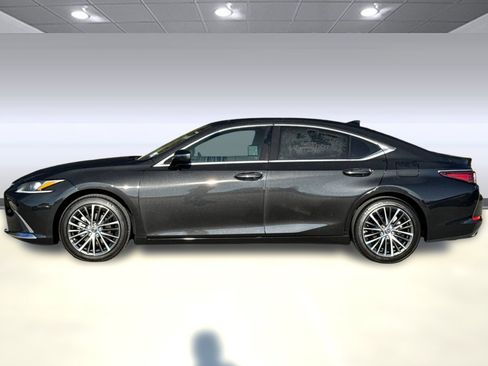 Certified 2025 Lexus ES 350 w/ Premium Package image 2