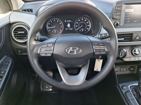 Used 2018 Hyundai Kona SE image 15