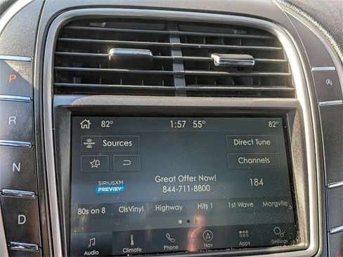 Used 2019 Lincoln Nautilus Reserve image 21