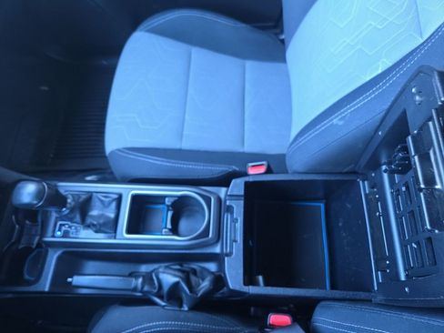 Used 2022 Toyota Tacoma TRD Off-Road image 25