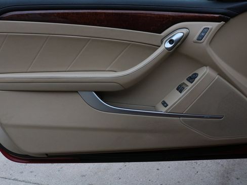 Used 2011 Cadillac CTS Premium image 21