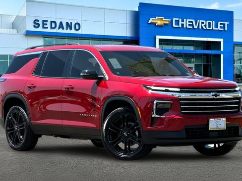 New 2026 Chevrolet Traverse LT FWD image 2