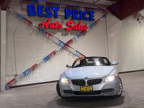 Used 2009 BMW Z4 sDrive35i RWD image 3
