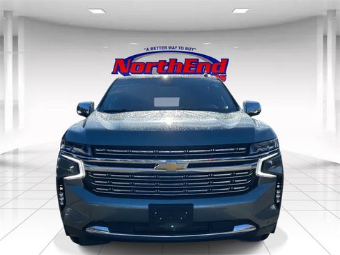 Used 2023 Chevrolet Suburban Premier image 8