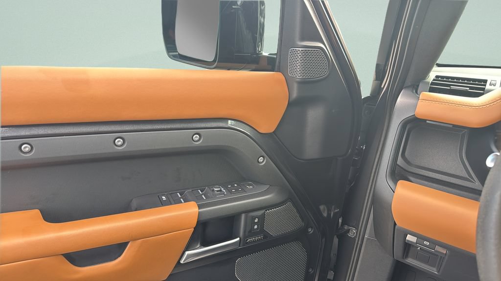 Used 2023 Land Rover Defender 110 Carpathian Edition AWD/4WD image 16