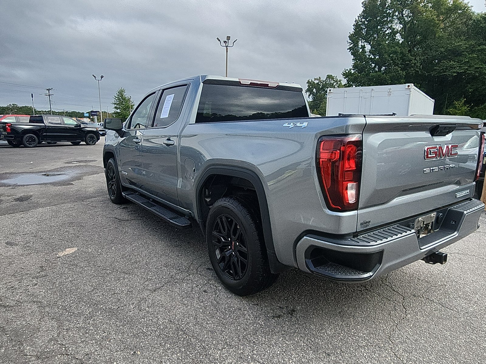 Used 2024 GMC Sierra 1500 Elevation AWD/4WD image 3