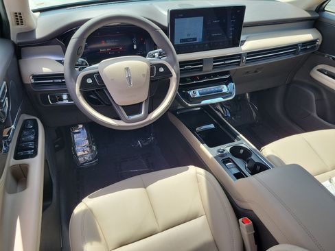 Used 2024 Lincoln Corsair FWD image 17