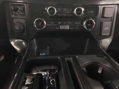 Used 2022 Ford F150 XLT w/ Equipment Group 302A High AWD/4WD image 18