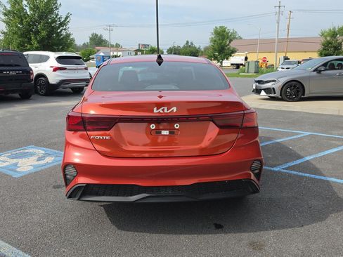 Certified 2023 Kia Forte LXS w/ LXS Technology Package FWD image 4