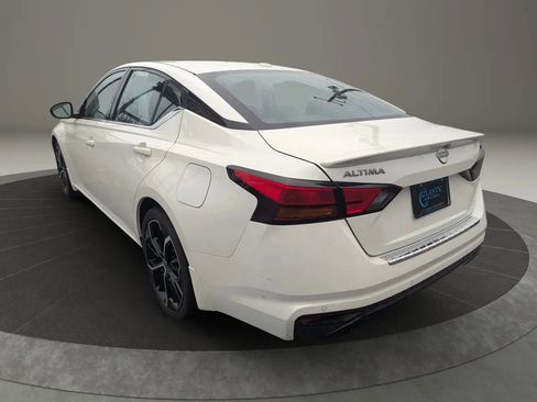 Used 2023 Nissan Altima 2.5 SR image 6