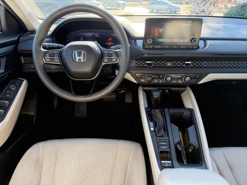 Certified 2023 Honda Accord EX image 13
